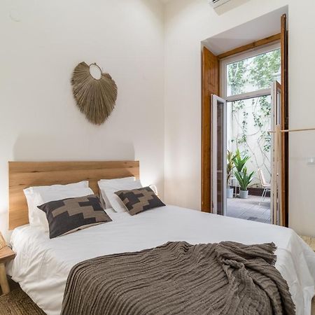 Casa Boma Lisboa - Design Apartment With Private Vegetal Terrace - Lapa VII Exterior photo