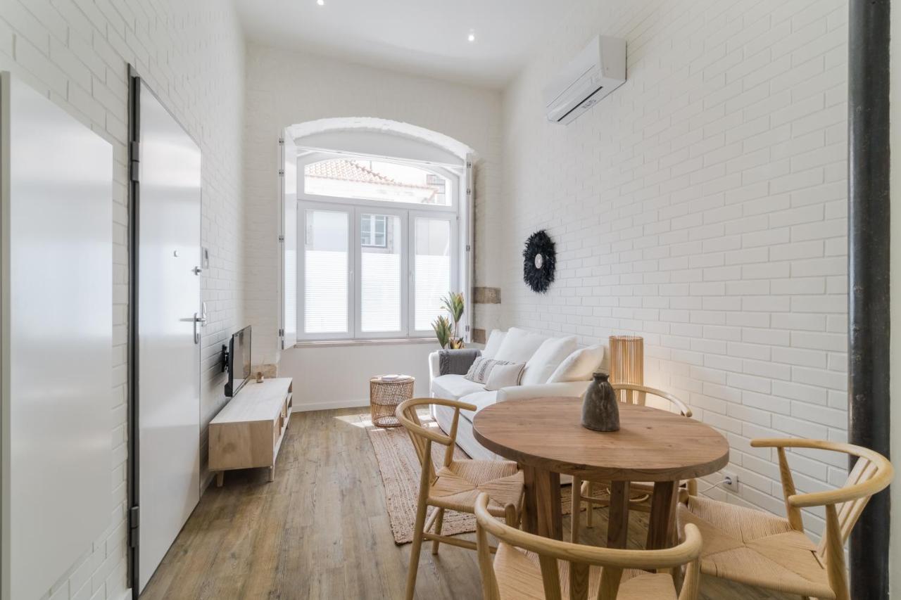 Casa Boma Lisboa - Design Apartment With Private Vegetal Terrace - Lapa VII Exterior photo