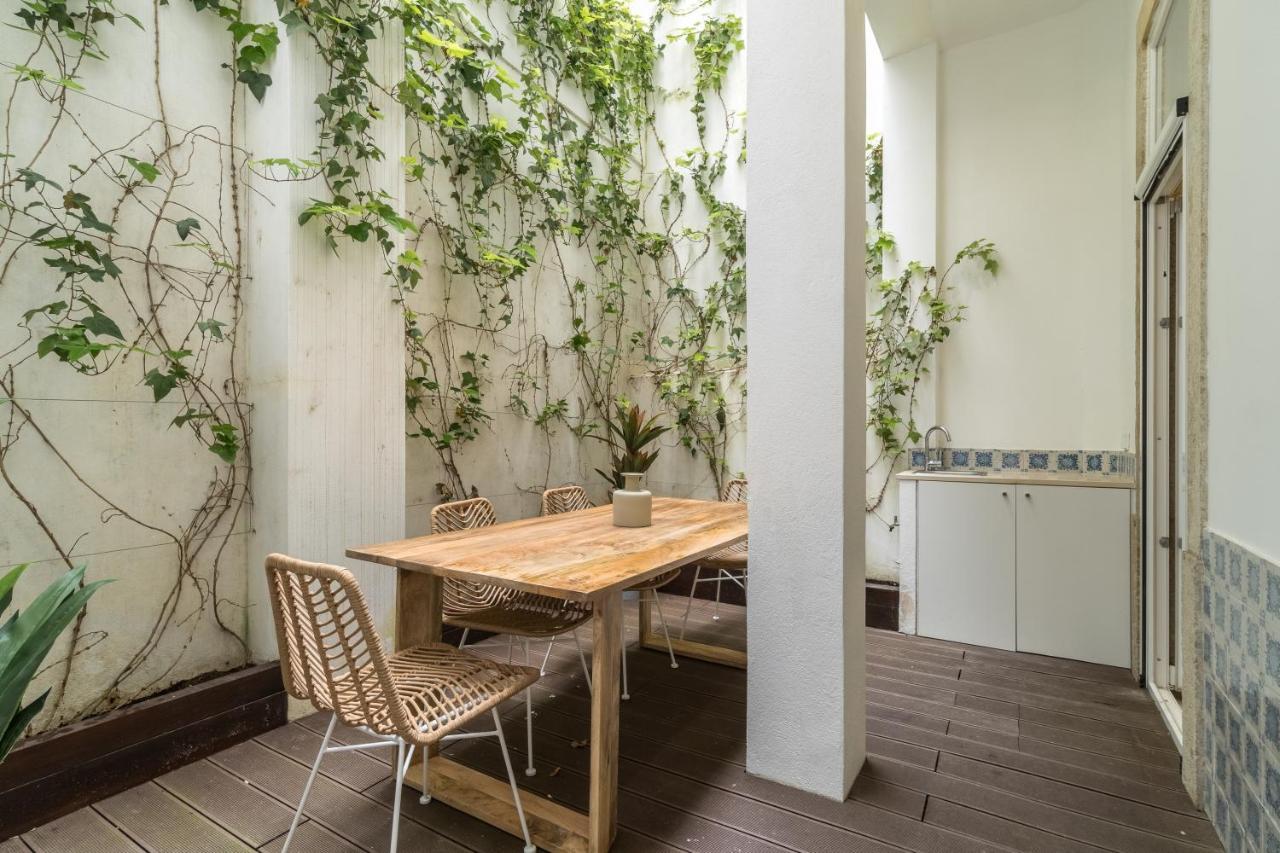Casa Boma Lisboa - Design Apartment With Private Vegetal Terrace - Lapa VII Exterior photo